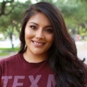 Meet your Posher, Aly